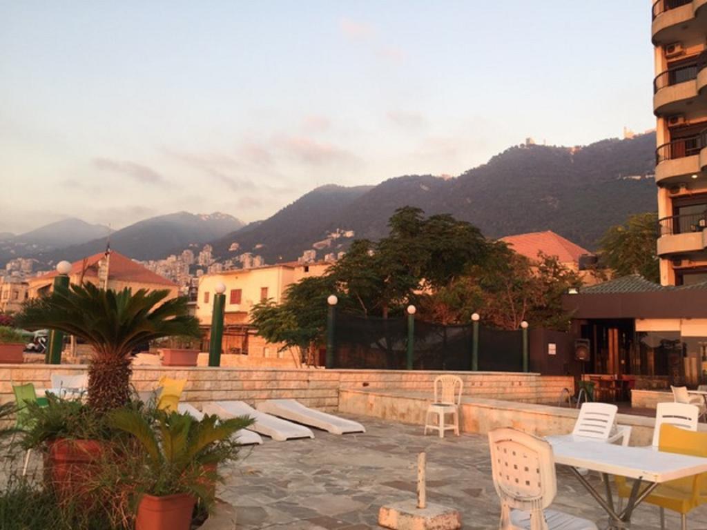 Holiday Suites Hotel & Beach Resort Jounieh Eksteriør bilde