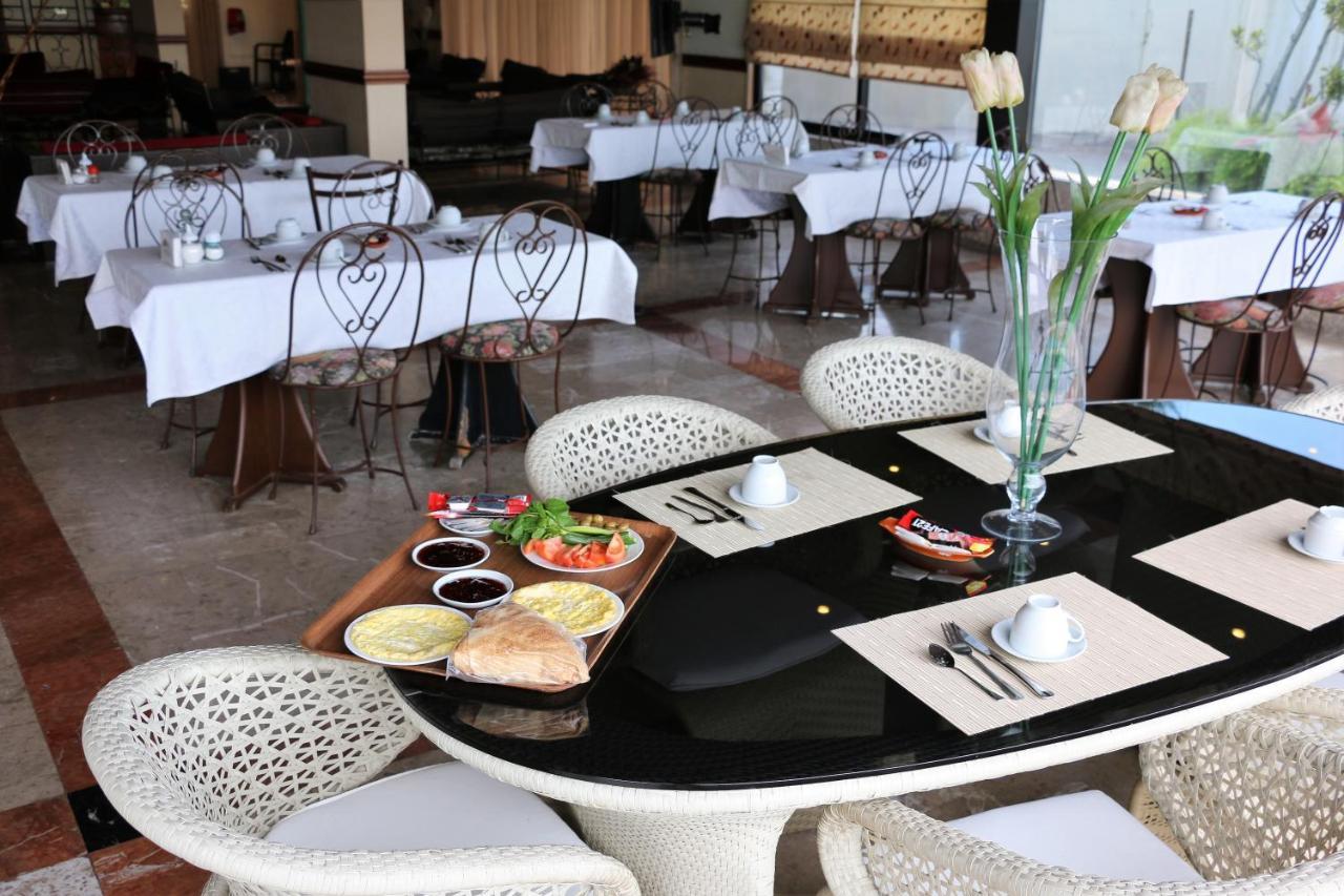 Holiday Suites Hotel & Beach Resort Jounieh Eksteriør bilde