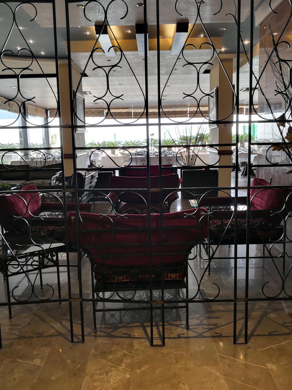 Holiday Suites Hotel & Beach Resort Jounieh Eksteriør bilde